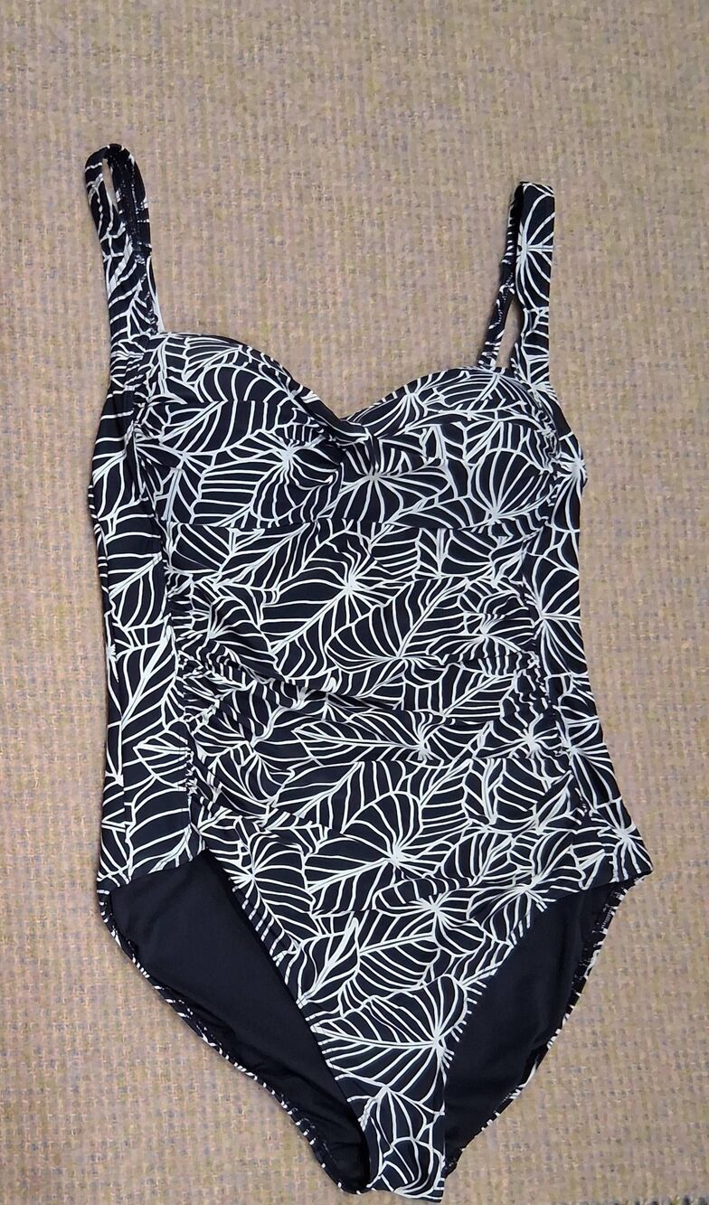 Nip tuck womens size 10 ruched swimsuit one piece bathing suit